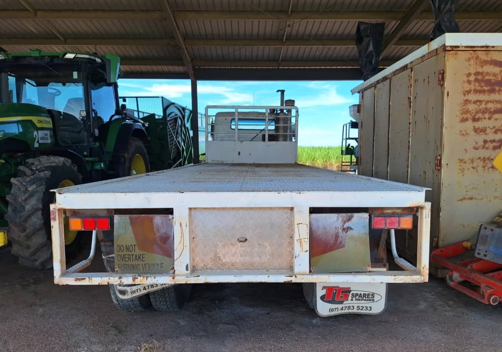 ** Wrecking ** 1984 International ACCO T2650 - Image 29