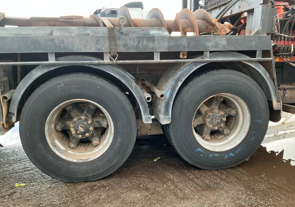 **Wrecking** 1998 International ACCO 2350G - Image 28