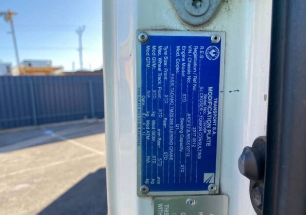 **Wrecking** 2016 Hino FG1J - Image 16