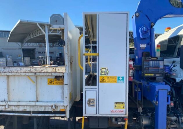 **Wrecking** 2016 Hino FG1J - Image 20