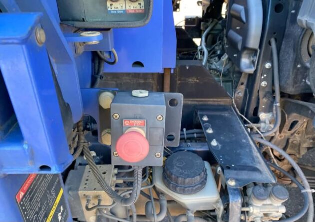 **Wrecking** 2016 Hino FG1J - Image 26