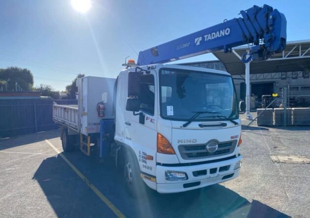 **Wrecking** 2016 Hino FG1J - Image 33