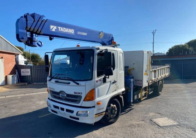 **Wrecking** 2016 Hino FG1J - Image 35