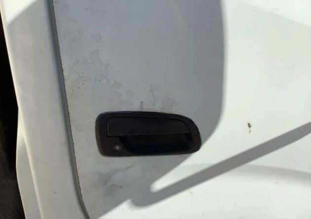 **Wrecking** 2011 Hino 300 616 - Image 3