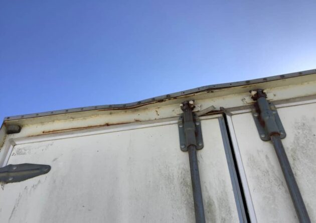 **Wrecking** 2011 Hino 300 616 - Image 7