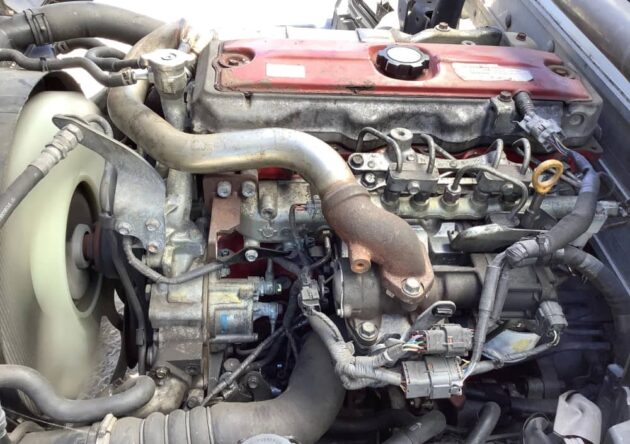 **Wrecking** 2011 Hino 300 616 - Image 24