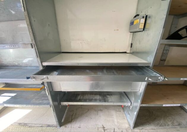 **Wrecking** 2018 Hino 300 921 - Image 4