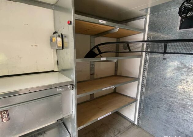 **Wrecking** 2018 Hino 300 921 - Image 5