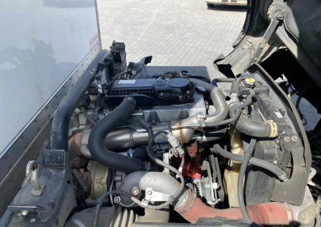 **Wrecking** 2018 Hino 300 921 - Image 13