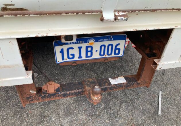 **Wrecking** 2017 Hino 300 616 - Image 8