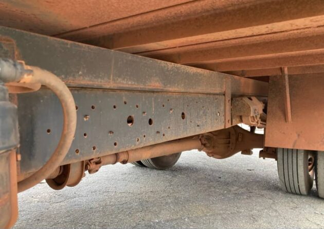 **Wrecking** 2017 Hino 300 616 - Image 9