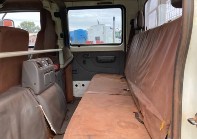 **Wrecking** 2017 Hino 300 616 - Image 14