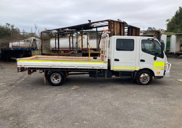 **Wrecking** 2017 Hino 300 616 - Image 20