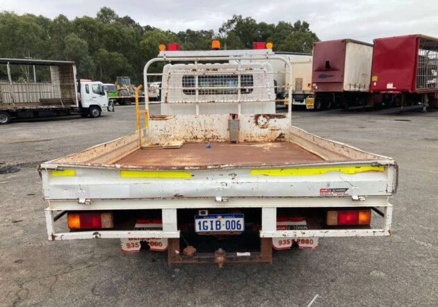 **Wrecking** 2017 Hino 300 616 - Image 24