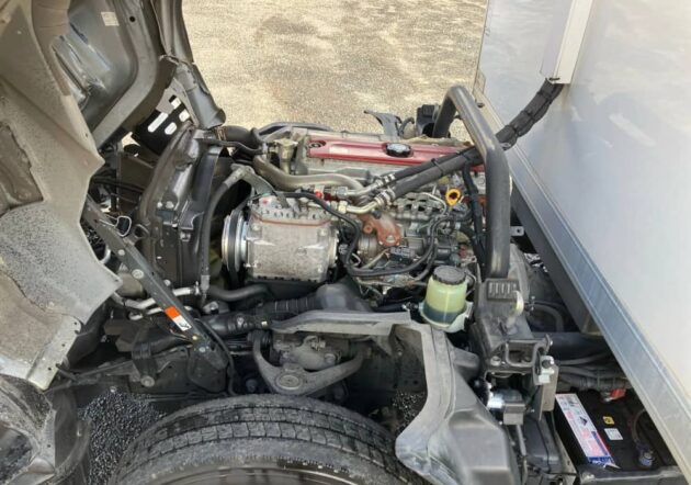 **Wrecking** 2019 Hino 300 616 - Image 10