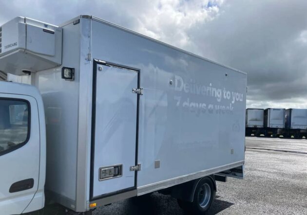 **Wrecking** 2019 Hino 300 616 - Image 11