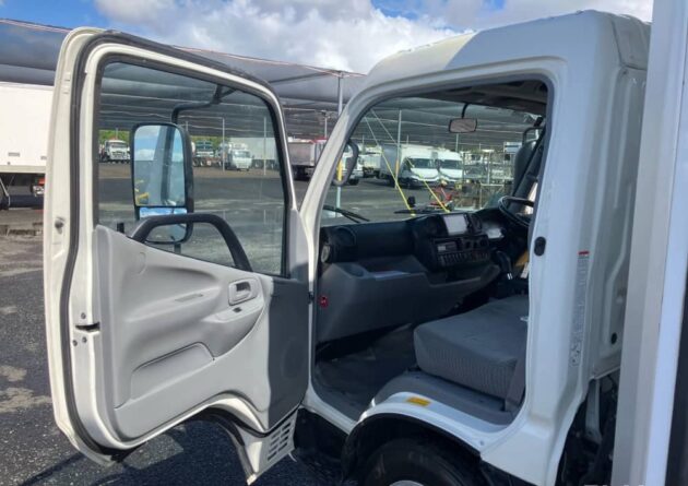 **Wrecking** 2019 Hino 300 616 - Image 16