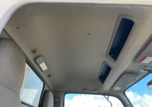 **Wrecking** 2019 Hino 300 616 - Image 19