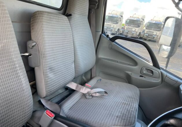 **Wrecking** 2019 Hino 300 616 - Image 29