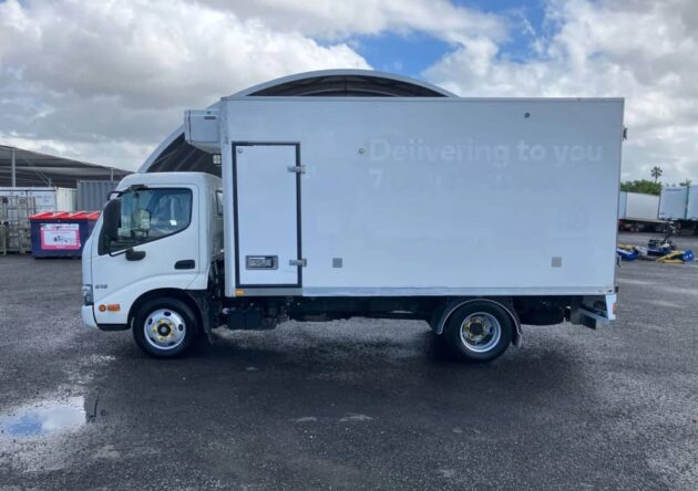 **Wrecking** 2019 Hino 300 616 - Image 40