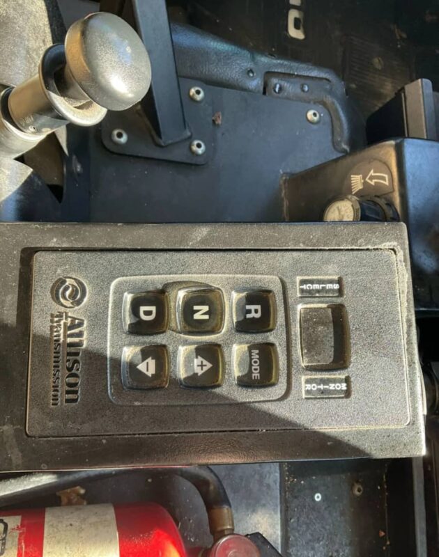 **Wrecking** 2019 Hino FG 500 1628 - Image 8
