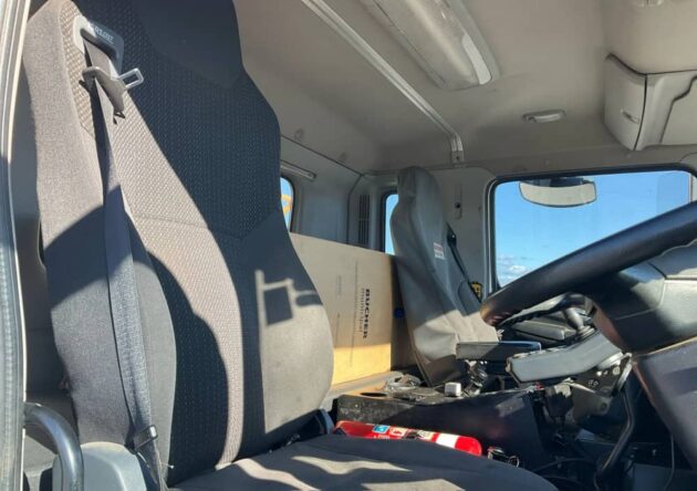 **Wrecking** 2019 Hino FG 500 1628 - Image 11