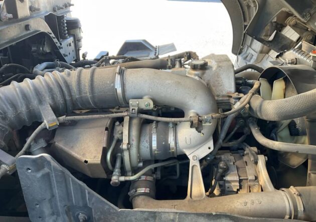 **Wrecking** 2019 Hino FG 500 1628 - Image 12