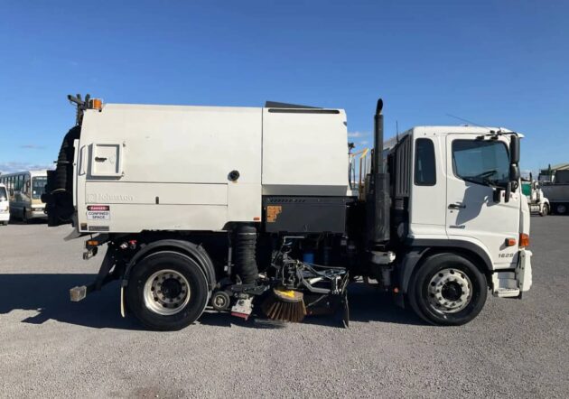 **Wrecking** 2019 Hino FG 500 1628 - Image 25