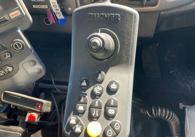 **Wrecking** 2019 Hino FG 500 1628 - Image 27