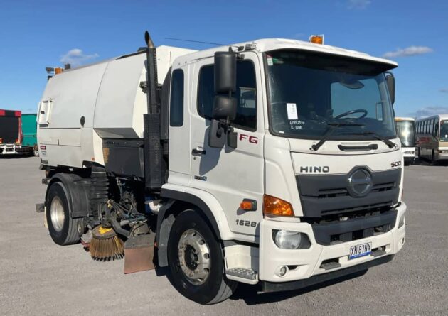 **Wrecking** 2019 Hino FG 500 1628