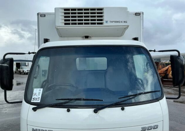 **Wrecking** 2020 Hino 300 616 - Image 18