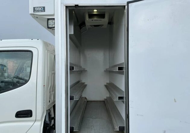 **Wrecking** 2020 Hino 300 616 - Image 20