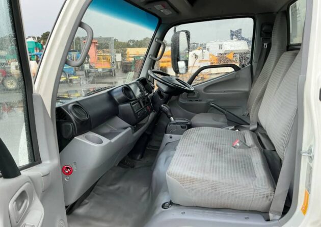 **Wrecking** 2020 Hino 300 616 - Image 28