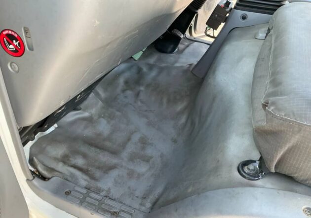 **Wrecking** 2018 Hino 300 616 - Image 11