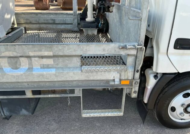 **Wrecking** 2018 Hino 300 616 - Image 20