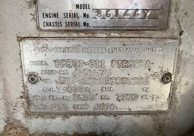 **Wrecking** 1995 Isuzu FSR550 - Image 7