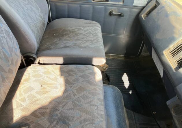 **Wrecking** 1995 Isuzu FSR550 - Image 9