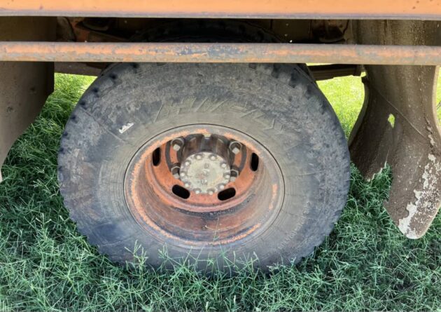 **Wrecking** 1995 Isuzu FSR550 - Image 13