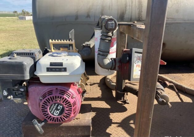**Wrecking** 1995 Isuzu FSR550 - Image 15