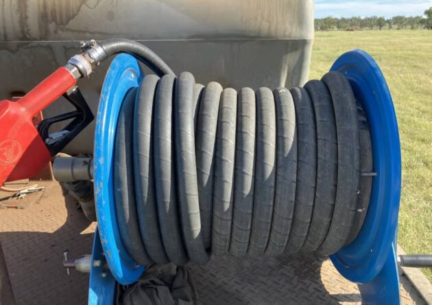 **Wrecking** 1995 Isuzu FSR550 - Image 16