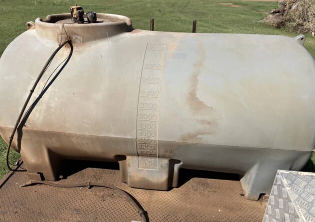 **Wrecking** 1995 Isuzu FSR550 - Image 30