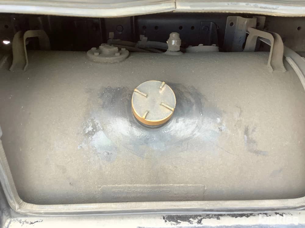 **Wrecking** 2004 Isuzu NPR - Image 14