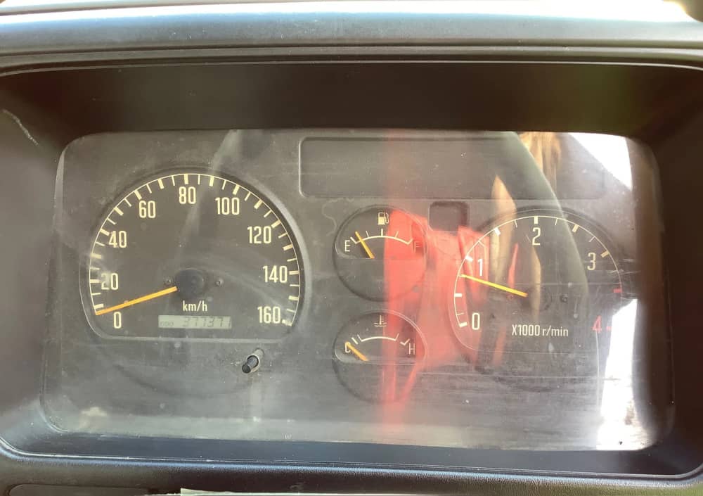 **Wrecking** 2004 Isuzu NPR - Image 22