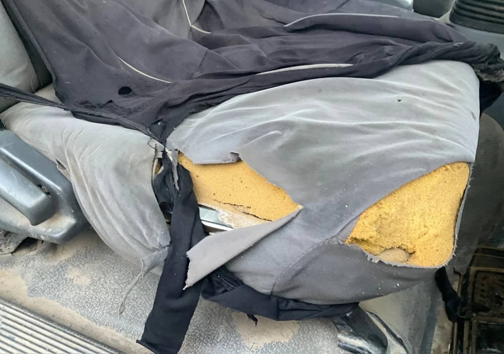 **Wrecking** 2009 Isuzu NPR - Image 3