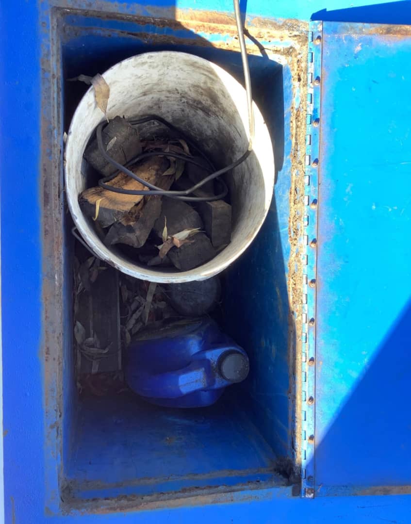 **Wrecking** 2005 Isuzu NPR - Image 17