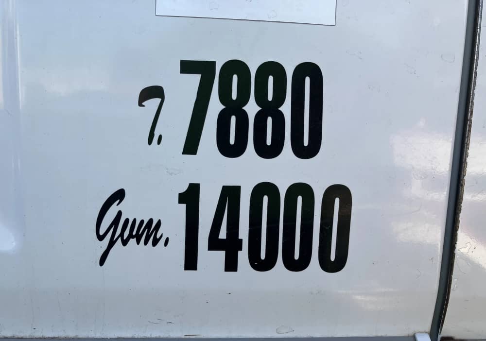**Wrecking** 2010 Isuzu FSR850 - Image 7