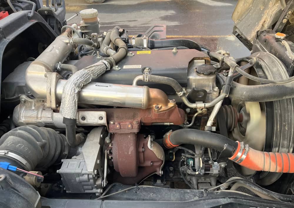 **Wrecking** 2010 Isuzu FSR850 - Image 10