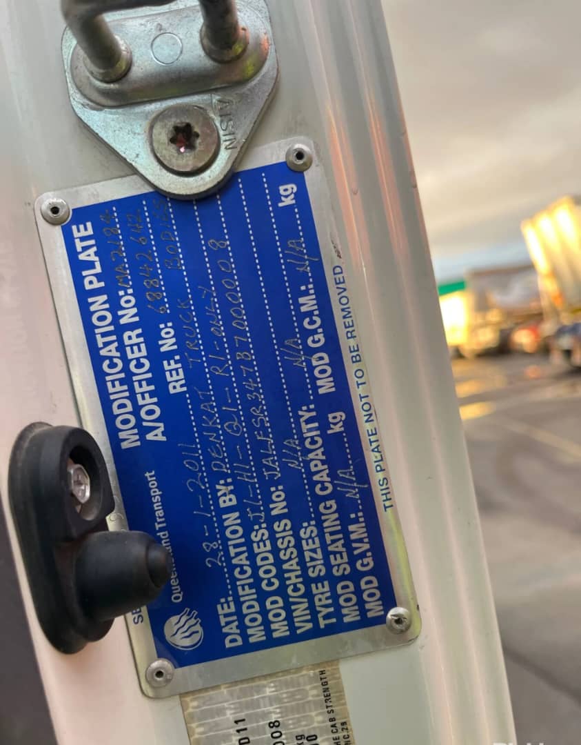 **Wrecking** 2010 Isuzu FSR850 - Image 14