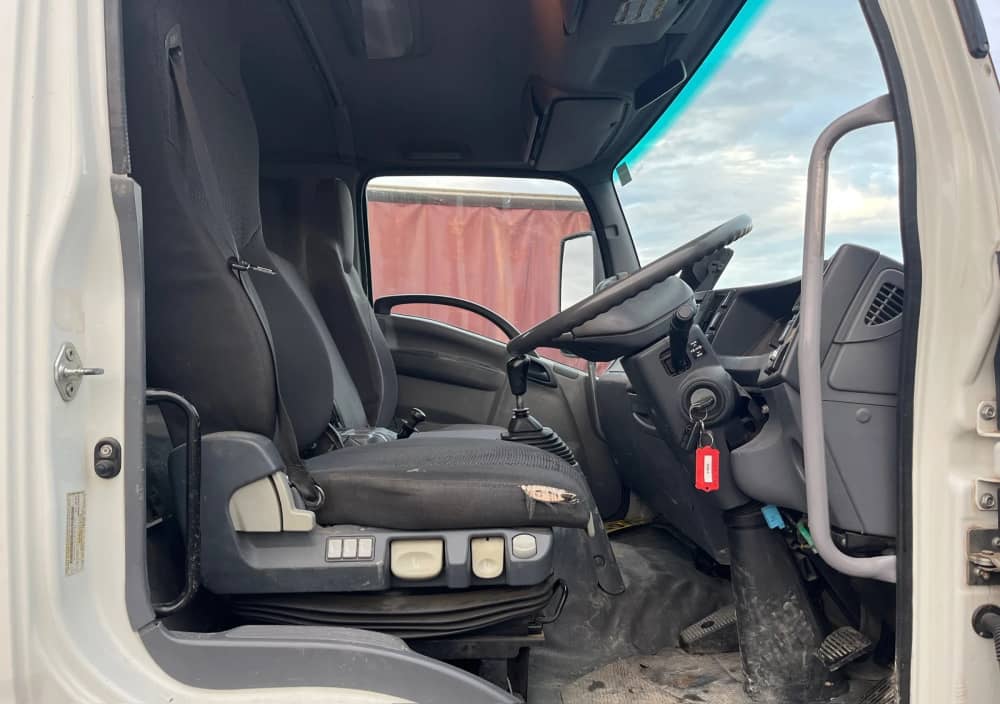 **Wrecking** 2010 Isuzu FSR850 - Image 35