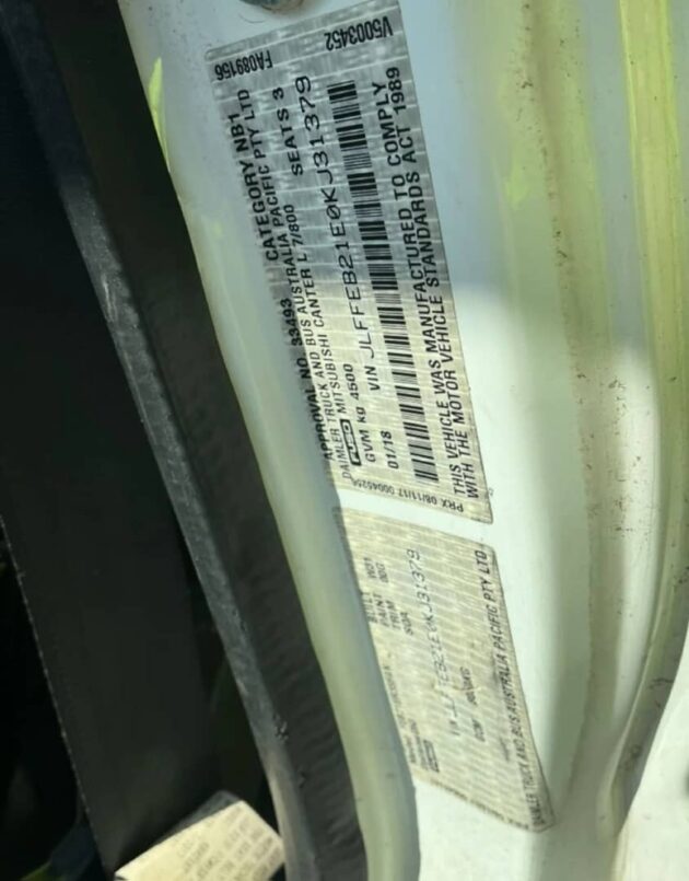 **Wrecking** 2018 Mitsubishi Fuso Canter 515 - Image 8